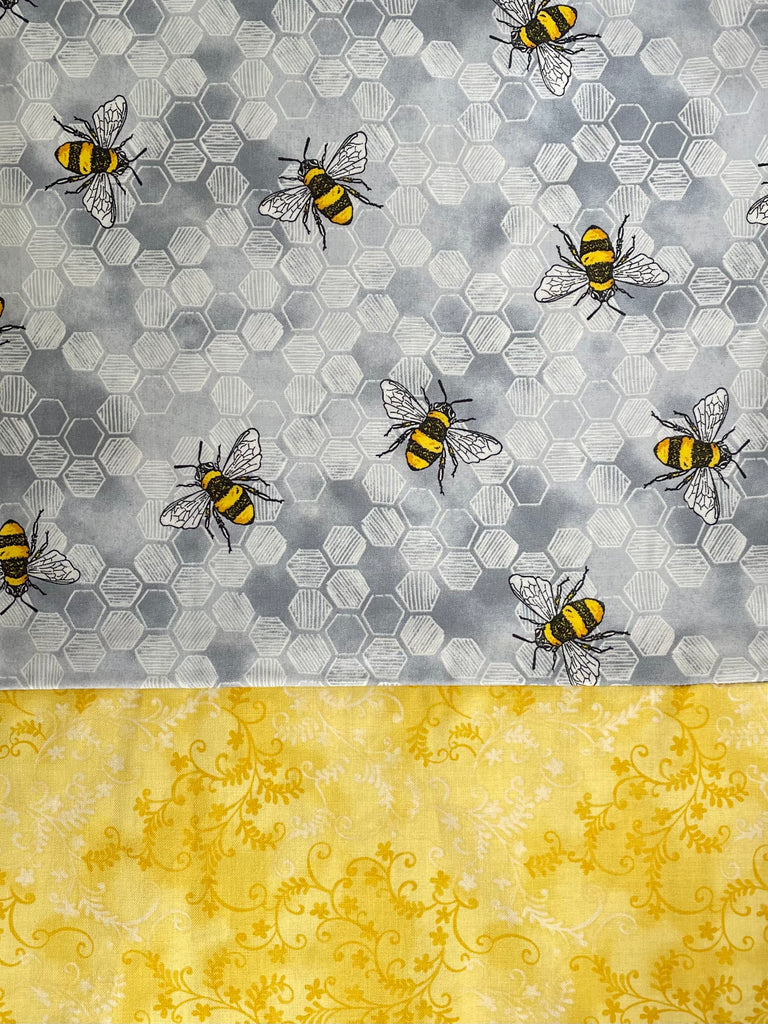 CAPRI Cotton - Bees w/ Honeycomb